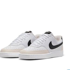 NIKE COURT VISION LOW, WOMEN’S SIZE 9.5